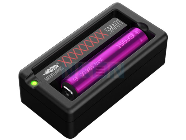 Efest Xsmart battery charger